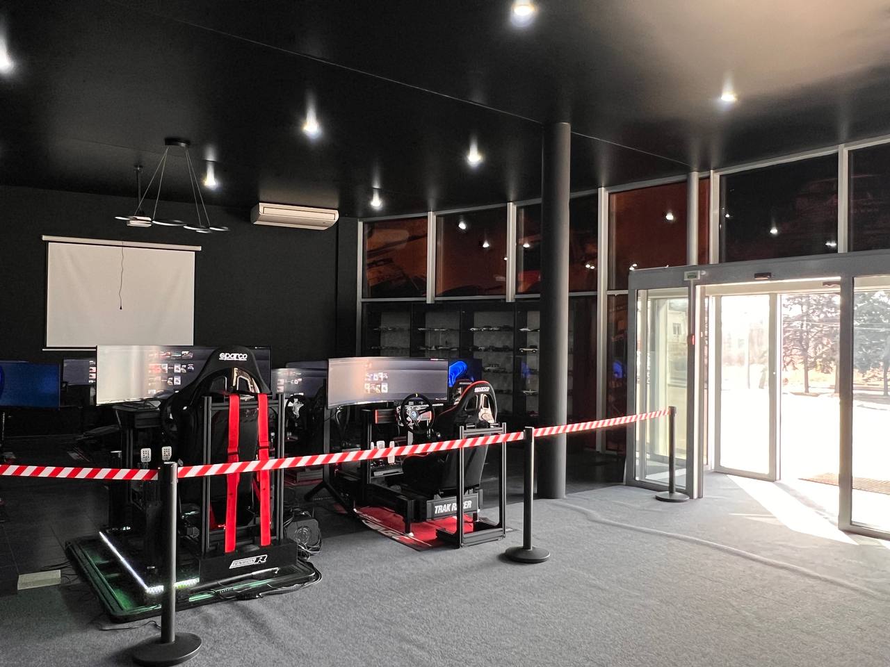 Симрейсинг-клуб в Донецке